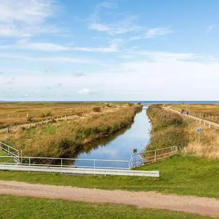 Mit Eigener Terrasse In *