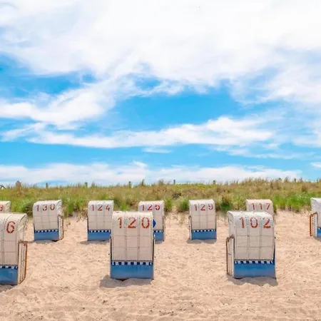 Mit Eigener Terrasse In Apartment