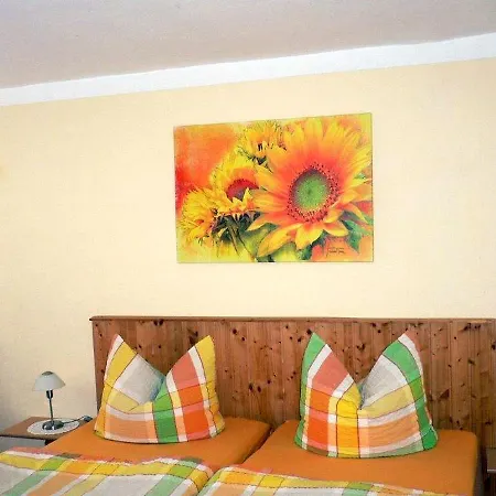 Mit Eigener Terrasse In Apartamento *